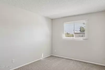 5742 N 43rd Drive, Glendale, AZ 85301 - Photo 17