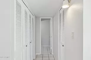 5742 N 43rd Dr, Glendale, AZ 85301 - Photo 9