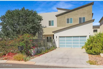 3102 N 37th Street, Phoenix, AZ 85018 - Photo 1