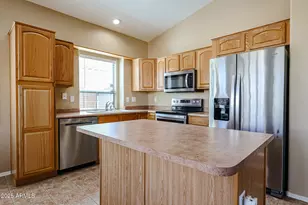 18076 W Browning Dr, Surprise, AZ 85374 - Photo 9