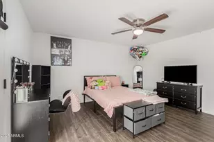 3701 W Griswold Rd, Phoenix, AZ 85051 - Photo 17