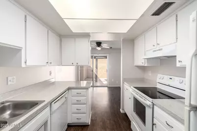 5258 S Monaco Drive, Tempe, AZ 85283 - Photo 11