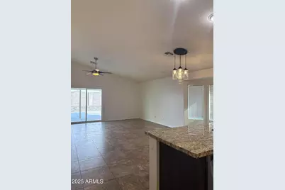 5623 S 27th Drive, Phoenix, AZ 85041 - Photo 13