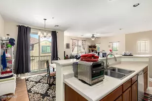 8117 W Groom Creek Rd, Phoenix, AZ 85043 - Photo 7