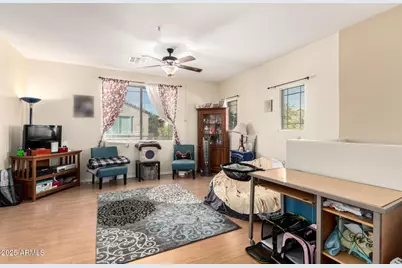 8117 W Groom Creek Road, Phoenix, AZ 85043 - Photo 3