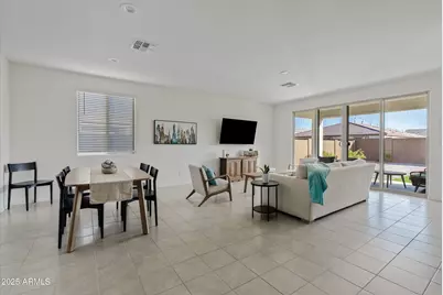 11009 W Harrison Street, Avondale, AZ 85323 - Photo 7