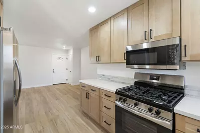 10351 W Pinehurst Drive, Sun City, AZ 85351 - Photo 11