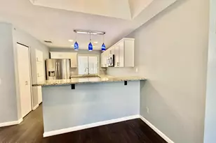 11666 N 28th Dr, Phoenix, AZ 85029 - Photo 7