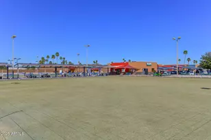 10816 N Madison Dr, Sun City, AZ 85351 - Photo 13