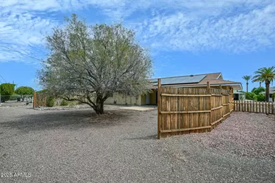 10816 N Madison Drive, Sun City, AZ 85351 - Photo 11