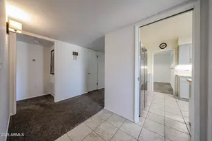 10410 W Saratoga Cir, Sun City, AZ 85351 - Photo 5