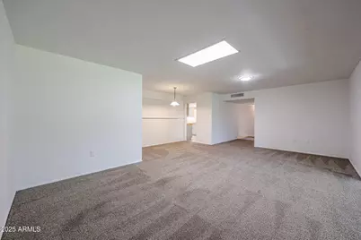 10410 W Saratoga Circle, Sun City, AZ 85351 - Photo 23