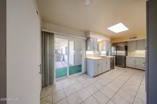 10410 W Saratoga Cir, Sun City, AZ 85351 - Photo 29