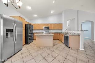 17018 W Tonbridge St, Surprise, AZ 85374 - Photo 11