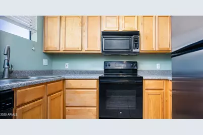 11640 N 51st Avenue #204, Glendale, AZ 85304 - Photo 5