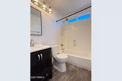 8633 W Wethersfield Road, Peoria, AZ 85381 - Photo 11