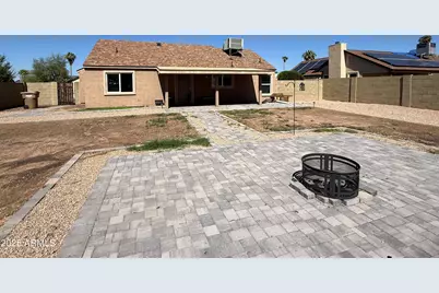 8633 W Wethersfield Road, Peoria, AZ 85381 - Photo 15