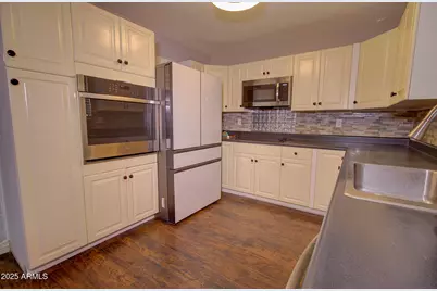 8580 W Mission Hills Drive, Arizona City, AZ 85123 - Photo 13