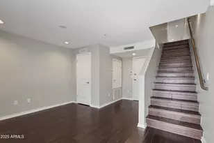 526 W 1st St, Tempe, AZ 85281 - Photo 17