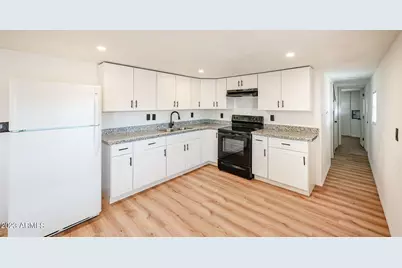 515 E Charleston Avenue, Phoenix, AZ 85022 - Photo 9