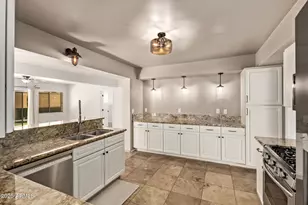 4617 E Catalina Dr, Phoenix, AZ 85018 - Photo 29