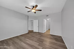 955 E Knox Rd, Chandler, AZ 85225 - Photo 11