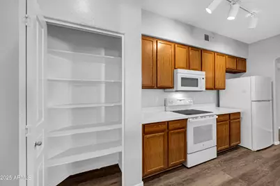 955 E Knox Road #110, Chandler, AZ 85225 - Photo 9