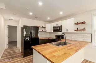 1345 S Owl Dr, Gilbert, AZ 85296 - Photo 15