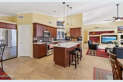 15123 W Robson Circle, Goodyear, AZ 85395 - Photo 13