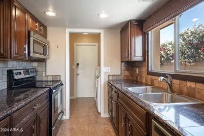 6413 N 82nd Street, Scottsdale, AZ 85250 - Photo 13