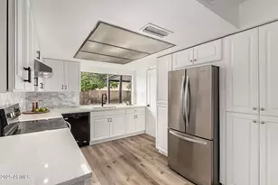 14228 N 39th Dr, Phoenix, AZ 85053 - Photo 11