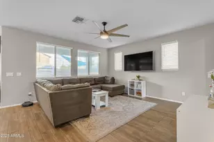 6943 N 88th Dr, Glendale, AZ 85305 - Photo 17