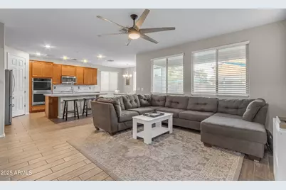 6943 N 88th Drive, Glendale, AZ 85305 - Photo 3