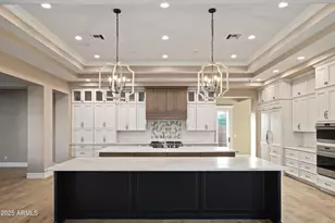 1011 E Kingbird Pl, Chandler, AZ 85286 - Photo 9