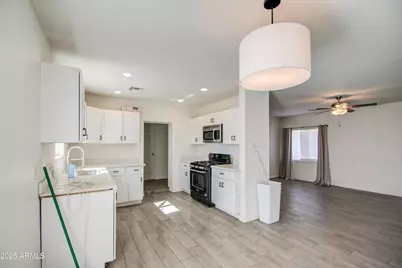 203 W Mission Lane, Phoenix, AZ 85021 - Photo 9