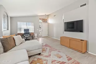 1046 W Tremaine Ave, Gilbert, AZ 85233 - Photo 9