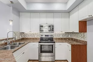 705 W Queen Creek Rd, Chandler, AZ 85248 - Photo 13