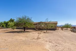 22615 W Montanoso Dr, Wittmann, AZ 85361 - Photo 3