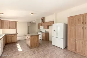 22615 W Montanoso Dr, Wittmann, AZ 85361 - Photo 17