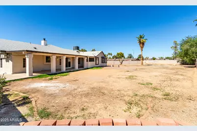 3419 N 70th Avenue, Phoenix, AZ 85033 - Photo 25