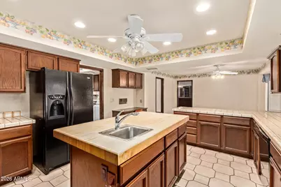 8651 E Thoroughbred Trail, Scottsdale, AZ 85258 - Photo 11