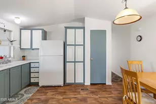 2121 N Center St, Mesa, AZ 85201 - Photo 13