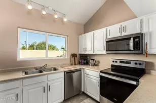 6215 N 21st Dr, Phoenix, AZ 85015 - Photo 9