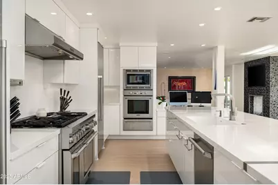 9175 N 82nd Street, Scottsdale, AZ 85258 - Photo 7