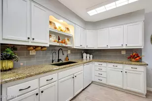 10516 W Snead Dr, Sun City, AZ 85351 - Photo 19