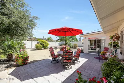 10516 W Snead Drive, Sun City, AZ 85351 - Photo 43