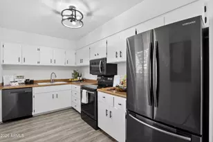 3655 N 5th Ave, Phoenix, AZ 85013 - Photo 11