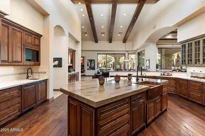 6624 N 66th Place N, Paradise Valley, AZ 85253 - Photo 9