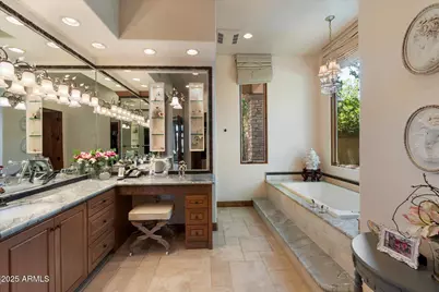 6624 N 66th Place N, Paradise Valley, AZ 85253 - Photo 23