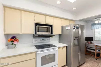 14021 N 111th Avenue, Sun City, AZ 85351 - Photo 7